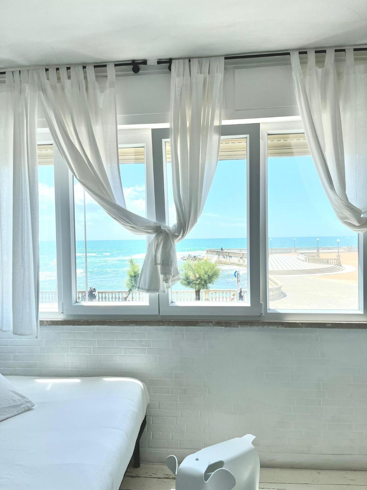 Sunset Loft Apartment Livorno Room photo